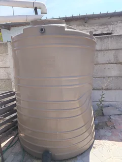 JoJo Tank 2500L + Pump