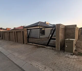 Property for Sale in Randburg–Call me 064 535 5272. Selling for R1 Million.