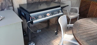 Jetmaster Focus Series 2000 Gas braai