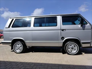 VW CARAVELLE 2.5