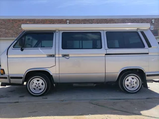 VW CARAVELLE 2.5