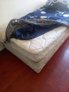 Solid wooden single bed