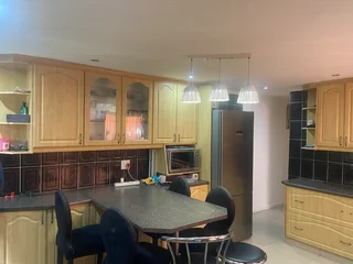 Stunning and secured house in Portlands for sale.