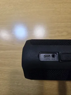 Burtone Large Connect 200 Bluetooth Speaker – Black for sale.