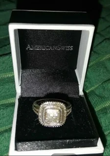 9ct Diamond Cluster Ring with Valuation Certificate