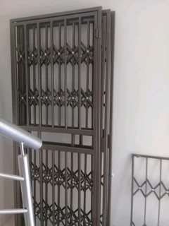 Aluminium units,windows,Pivot doors