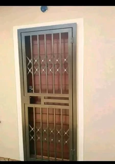 Aluminium units,windows,Pivot doors