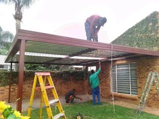 Aluminium units,windows,Pivot doors