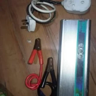 Aerbes 2000W Inverter including cables