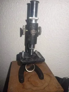 Vintage Seiko 200x Microscope