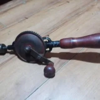 Vintage Miller&#39;s Falls No 77A Hand Drill