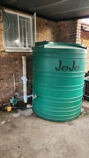 2500 litre Jojo tank and pump for sale