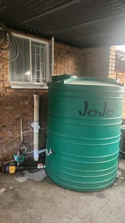 2500 litre Jojo tank and pump for sale