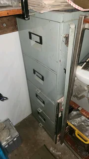 1 x 4 drawer steel cupboard for sale