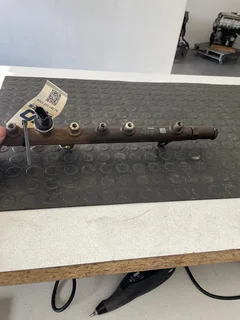 Renualt Traffic/Vivaro 1.9 TDCi Fuel Rail for sale (F9Q)