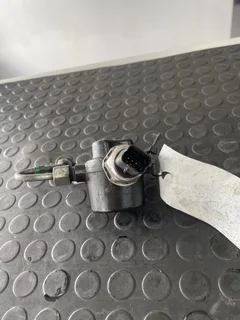 Nissan Np200 1.5DCI Fuel Rail for sale (K9K)