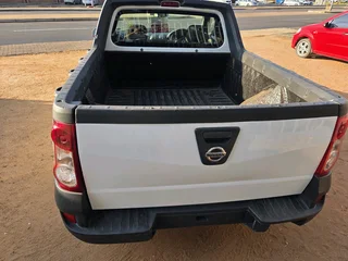 2021 Nissan np200 1.6 utility p/u