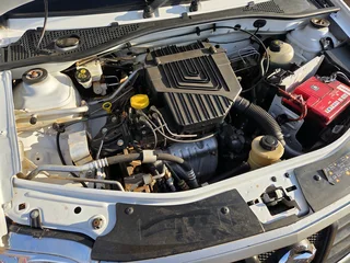 2021 Nissan np200 1.6 utility p/u