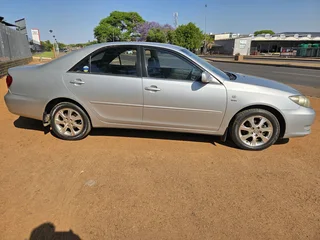 2005 Toyota carry 2.4 gli a/t sedan