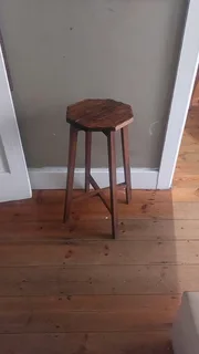 Bar stool