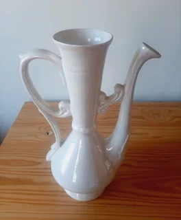 White Pearlescent Vase