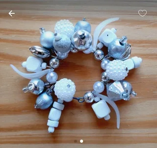 Beaded White and Silver Serviette Rings. Set of 8.