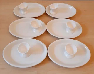 Egg & Toast Crockery Set. 12 items.