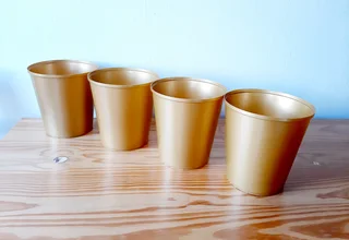 Gold Plastic Plant Pots. Set of 4.