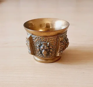 Brass Lion Pot