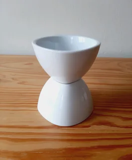 Small White Porcelain Dishes. Set of 2.