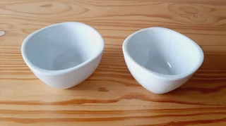 Small White Porcelain Dishes. Set of 2.