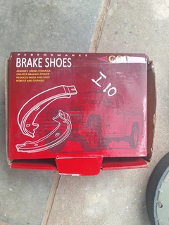 Hyundai i10 brake shoes