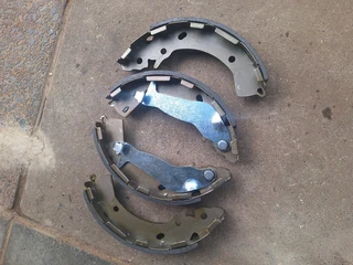 Hyundai i10 brake shoes