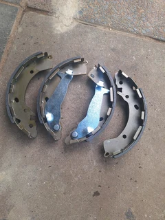 Hyundai i10 brake shoes