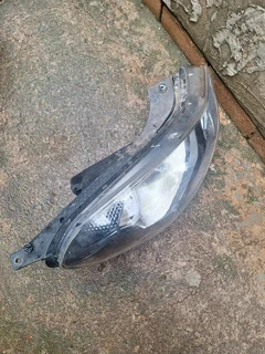 Hyundai grand i10 right headlamp