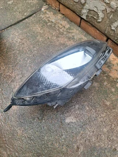Hyundai grand i10 right headlamp