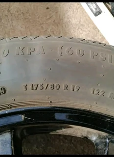 Land-rover 19&#34;  biscuit sparewheel