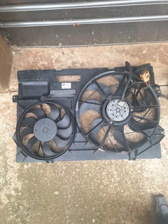 Kombi T5 radiator fan
