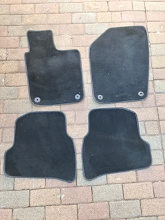 Polo 6/vivo n tsi carpets