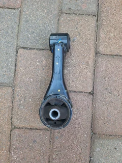Toyota etios engine mounting