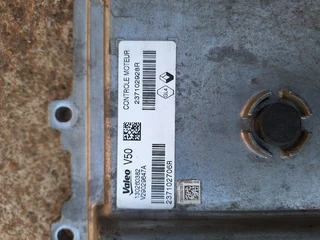 Renault clio 4 computer box