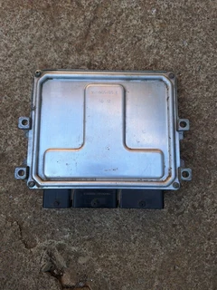 Renault clio 4 computer box