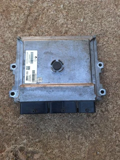 Renault clio 4 computer box