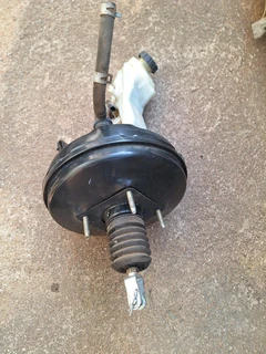 Toyota corolla/run x brake booster