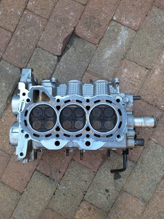 Hyundai i10/kia picanto g3la complete cylinder head