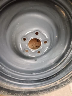 Mercedes benz Ml 18&#34; biscuit sparewheel