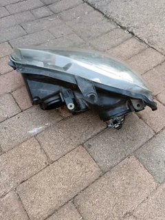 Polo vivo right headlamp