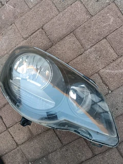 Polo vivo right headlamp
