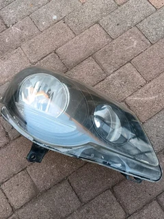 Polo vivo right headlamp