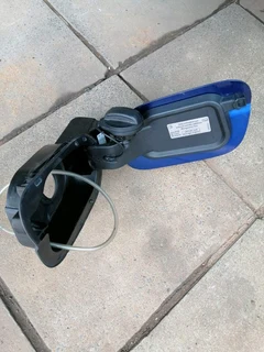 Polo 8 fuel flap